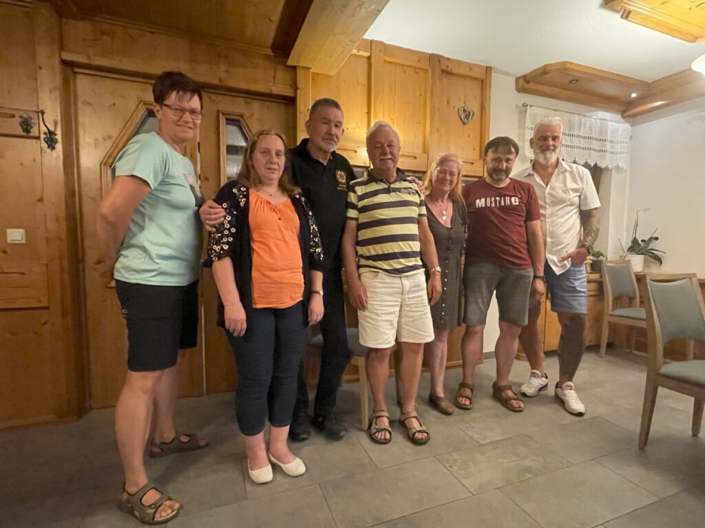 v.l.n.r. Iris Steinbach, Cordula Lange, Heinz-Gerd Corbach, Manfred Kreher, Steffi König, Herfried Neuwirther, René Steidten